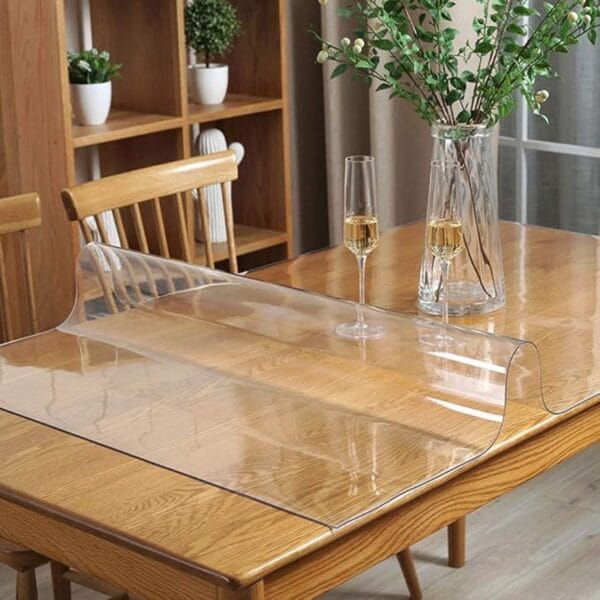 Fata de masa transparenta din silicon grosime 0.60 mm, protectie pentru masa, aspect de sticla, usor de curatat